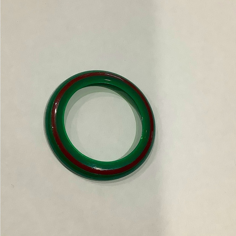 Gucci Green and Red Enamel Bezel - Picture 4 of 5